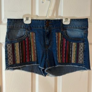 EUC Juniors Forever 21 Denim shorts size 17
